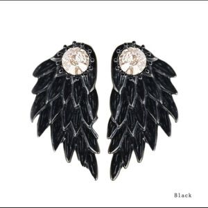 Black Earth angel earring 😍